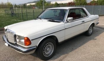 Mercedes 230 CE completo